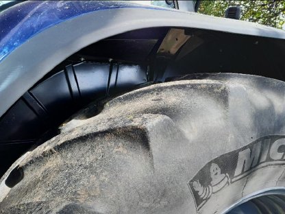 Bild 3:Traktor Reifen