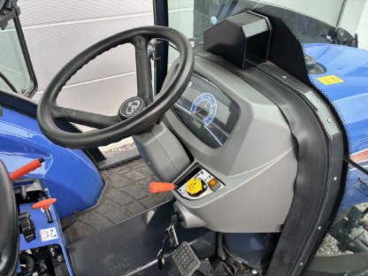 Bild 7:ISEKI TLE3400 mit Frontlader, Schaufel Bj. 2020 63,9 Bstd.