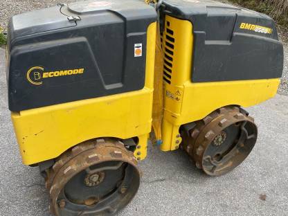 Bild 3:Grabenwalze BOMAG BMP8500