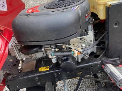 Bild 4:Jonsered Rasenmähertraktor