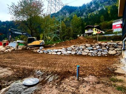 Bild 8:Baggerarbeiten mit Baggern von 1,5 t bis 22 t