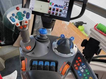 Bild 8:Fendt 824 Vario S4 Profi Plus