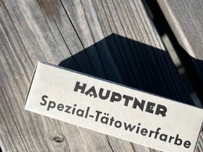 Bild 3:Hauptner Tätowierpaste Karton