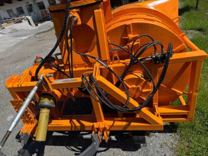 Bild 7:Schneeschleuder Kahlbacher KS 130