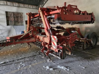 Saatbettkombination OPALL-AGRI Saturn mit Fahrwerk