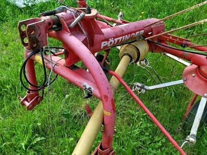 Bild 2:Pöttinger Hit 54