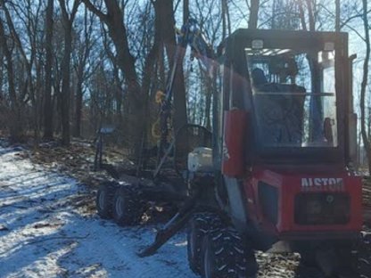 Bild 2:Durchforstungsarbeiten mit Vimek 404T und Alstor 822