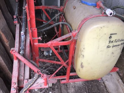Bild 5:Feldspritze 300 l Fass ohne Pumpe