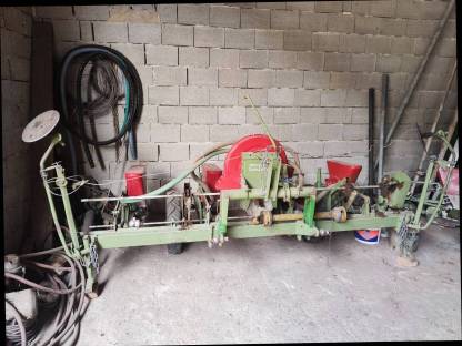 Einzelkornsämaschine Nodet, 6-reihig