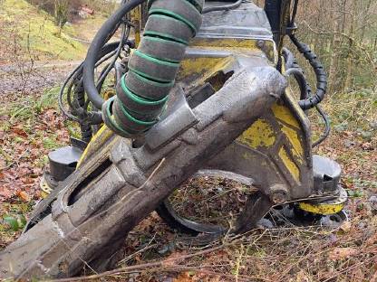 Bild 7:John Deere 1470E Harvester