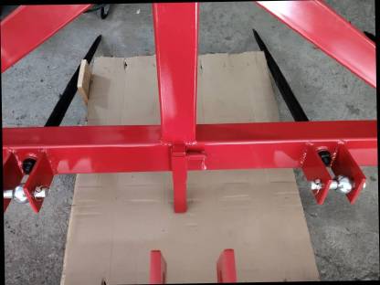 Bild 4:Rundballenspieß