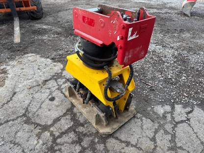 Bild 3:Epiroc HC350 Anbauverdichter