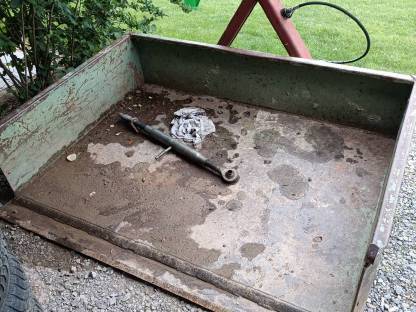 Bild 4:Brantner Kippmulde hydr.