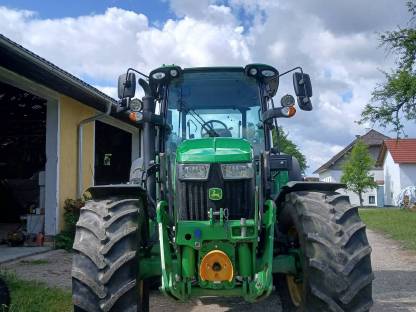 John Deere 5090R