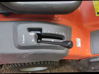 Bild 2:Husqvarna TC38 Rasenmähertraktor