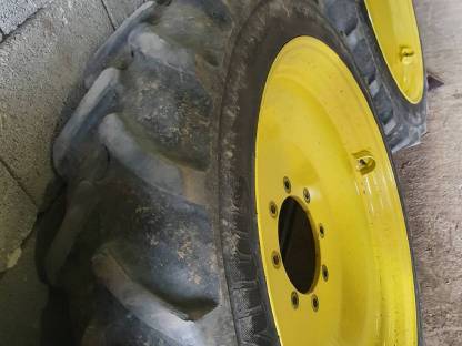 Bild 4:Pflegereifen für John Deere 5080R 5090R 5100R 5125R