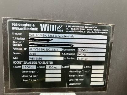 Bild 4:Smoker Grill mit Straßenzulassung