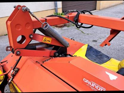 Bild 3:Frontmähwerk Fella 310 FZ