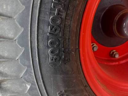 Bild 5:Quaderballenpresse Claas Quadrant 3200 RC