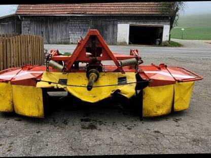 Bild 2:Mähwerk CAT 270