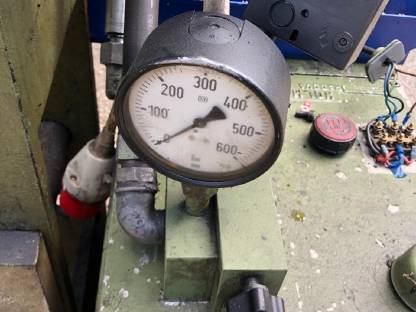 Bild 5:100 t Werkstattpresse