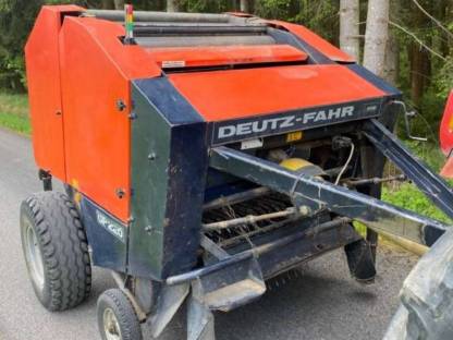 Rundballenpresse Deutz Fahr GP220