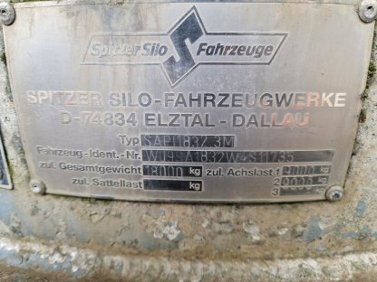 Bild 4:Siloanhänger Spitzer