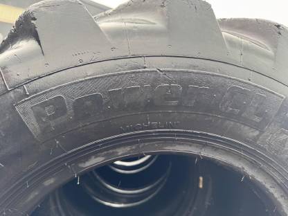 Bild 6:Reifen 400/70-20 (16.0/70-20) 405/70-20 Michelin Power CL