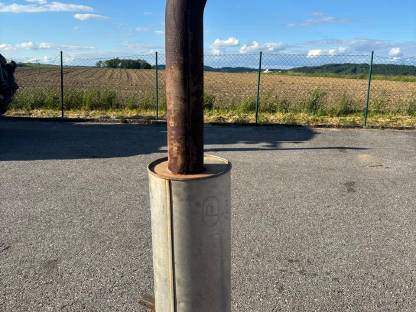 Bild 3:Auspuffendschalldämpfer Claas Xerion 3300