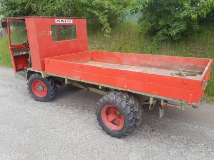 Bild 4:Bergtraktor Trojer TT40R Allradantrieb