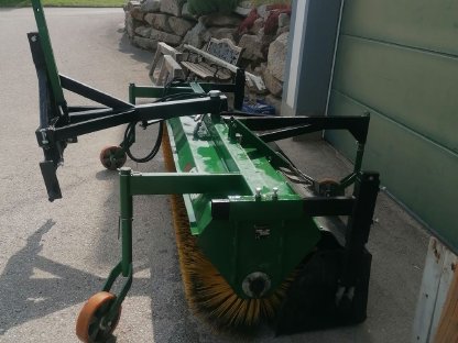 Bild 3:Kehrmaschine Düvelsdorf 2,25 m