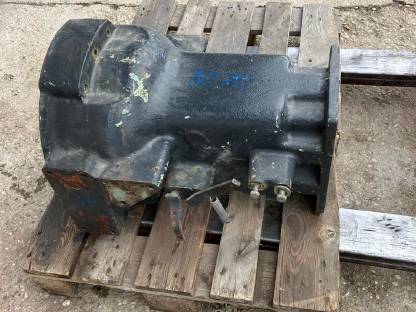 Bild 2:Kupplungsgehäuse Steyr 8070