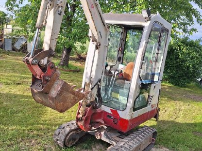 Takeuchi TB016