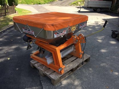 Bild 2:Tellerstreuer Hydrac CL 550 – 450 l