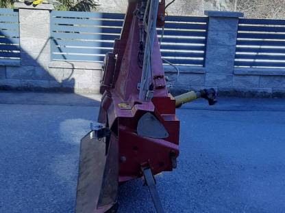 Bild 2:Tajfun EGV-65 AHK mit Funk