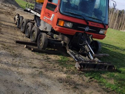 Bild 2:Kässbohrer Pistenbully