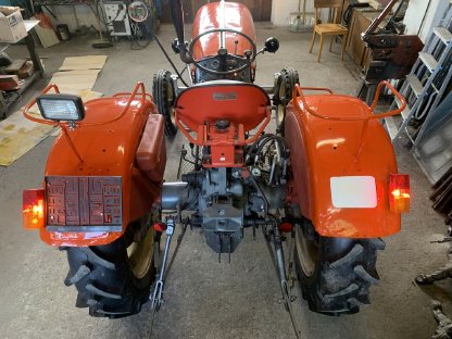 Bild 4:Steyr 188 mit Schneeschild