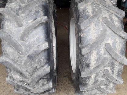 Reifen 420/85R30 Vredestein