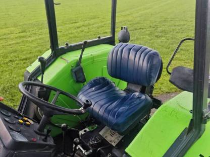Bild 8:Deutz-Fahr DX 3.30 Variocab
