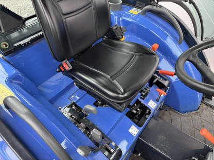 Bild 8:ISEKI TLE3400 mit Frontlader, Schaufel Bj. 2020 63,9 Bstd.