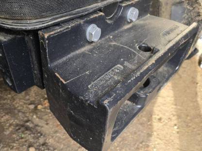 Bild 2:Nachrüstsatz Original New Holland Frontgewicht T4/T5 ca. 300