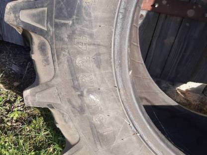 Bild 2:Traktorreifen