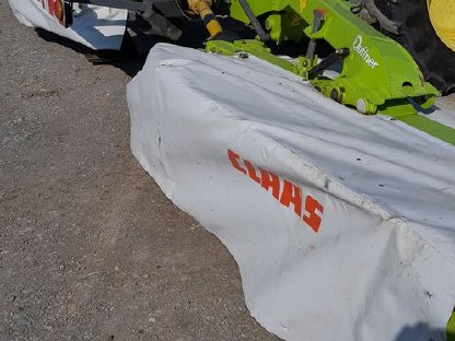 Bild 2:Claas Disco 8400 Schmetterling, Heckmähwerk