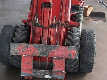 Bild 2:Weidemann Hoflader 914 DP