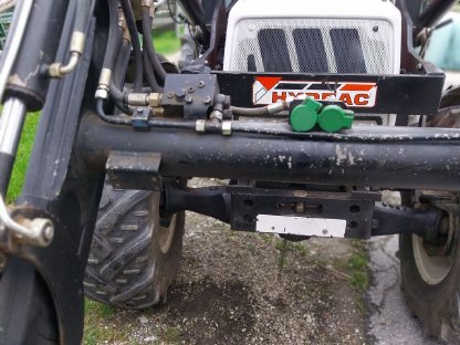 Bild 2:Steyr 667 A mit Frontlader