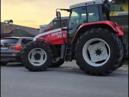 Bild 2:Steyr Traktor 9125
