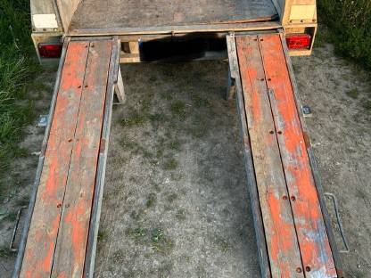 Bild 6:Tieflader Baumaschinentransporter Maschinentransporter