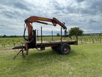Rückewagen mit Palfingerkran