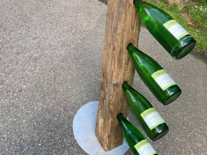 Bild 3:Weinständer