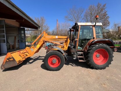 Fendt GTA 380 Turbo mit Frontlader